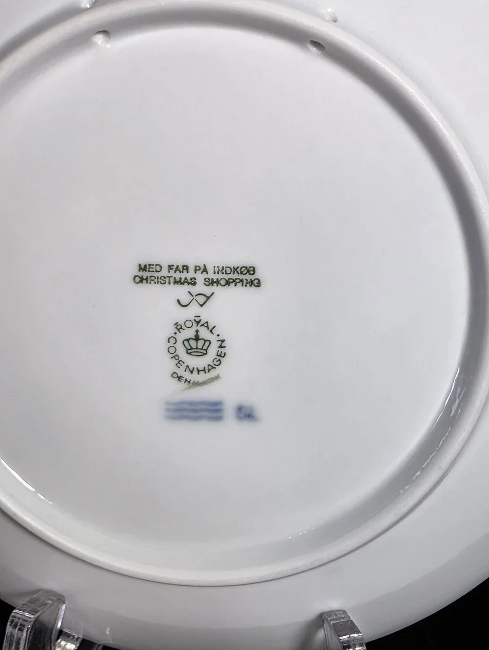 Royal Copenhagen 1994 Christmas Plate Shopping Blue White Porcelain